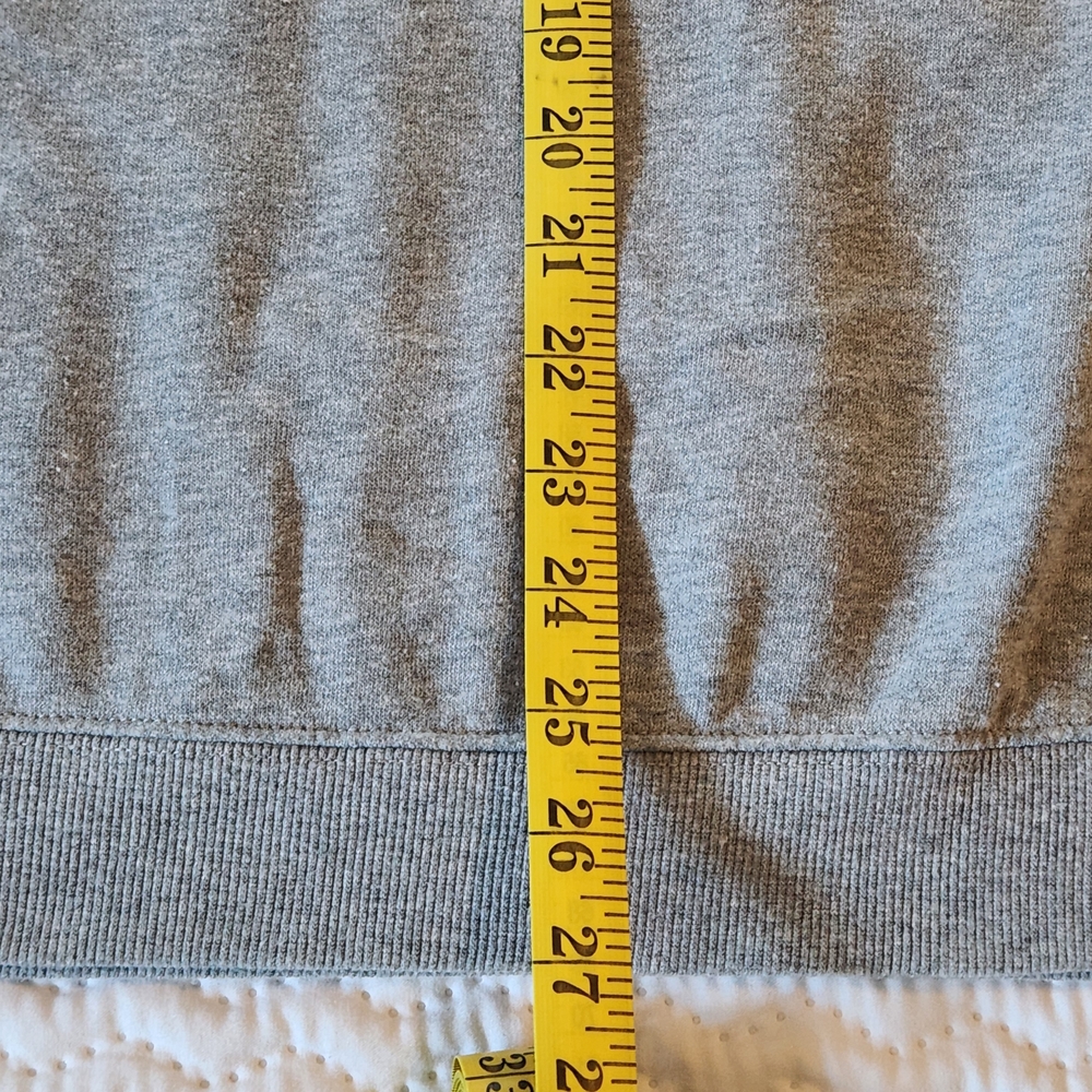 Jolie Noire Graphic Sweatshirt Size XL - Picture 7 of 10